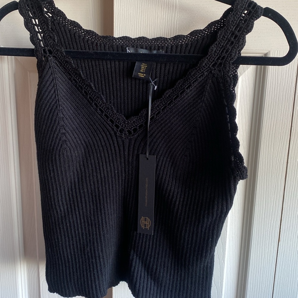 House Of Harlow 1960 NWT Scalloped Details Vneck Crochet Tank Sweater Small